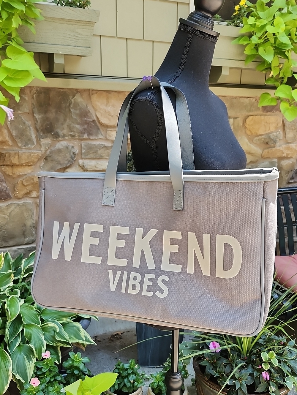 SANTA BARBARA DESIGN STUDIO LARGE CANVAS/LEATHER TOTE - Picture 14 of 14